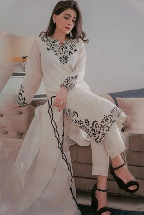 Off White Embroidered Lawn 3Pcs Set