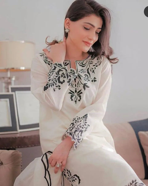 Off White Embroidered Lawn 3Pcs Set
